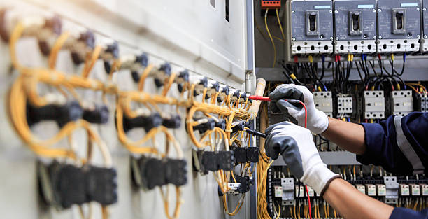 Professional Electrician technician working in Cass City, MI